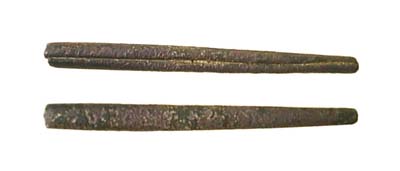 Nákončí tkanic z 14-15.století byla nalezena hledači kovů.jpg